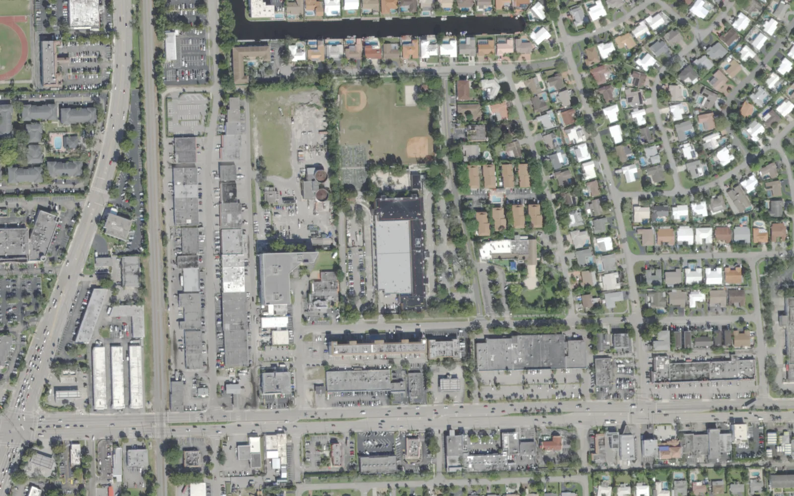 Floranada Elementary School's campus on NE 14th Way in north Fort Lauderdale, seen from the air